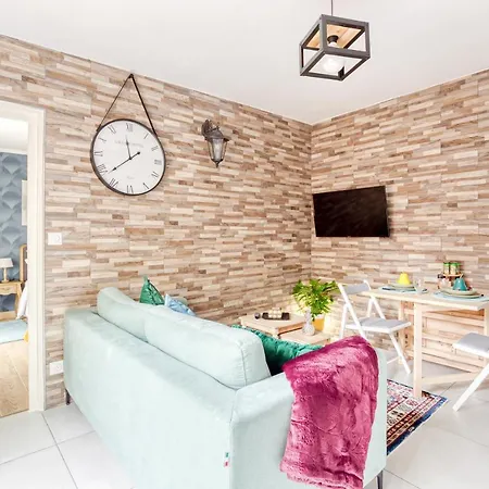 Apartamento Rer C A 4 Minutes A Pieds Chateau De 15 Minutes A Pied Versalles