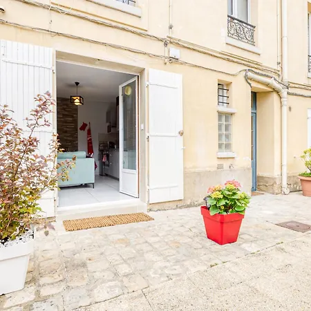 Apartament Rer C A 4 Minutes A Pieds Chateau De 15 Minutes A Pied Wersal