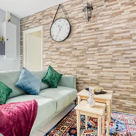 Apartamento Rer C A 4 Minutes A Pieds Chateau De 15 Minutes A Pied Versalles